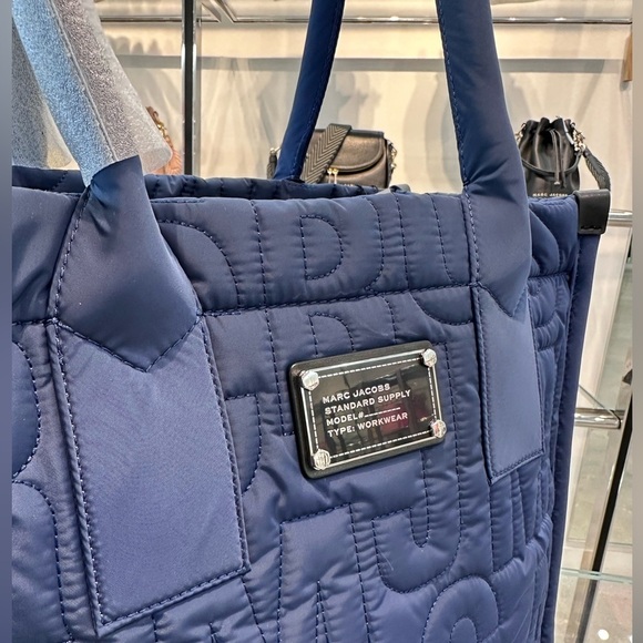 NWT! NEW! Marc Jacobs Jumbo Logo Nylon Quilted Tote Bag - Navy Blue - Picture 2 of 11